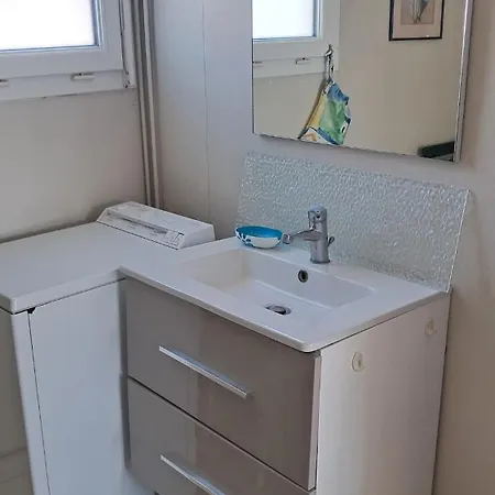 2 Pieces Vue Apartment *